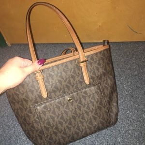 Looks-new Michael Kors brown bag